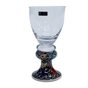 Wine glass (A21 D66)