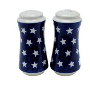 Salt and pepper shakers (A16 D46)