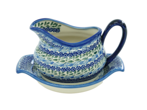 Sauce boat with a tray (A37 D75)