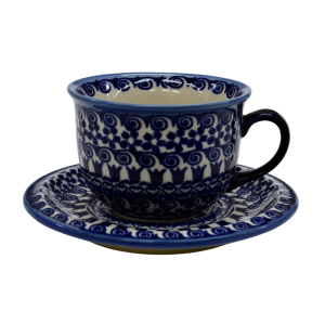 Cup and saucer (A44 D25)