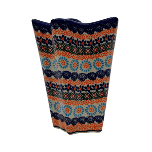 Flower vase (A104 D77)