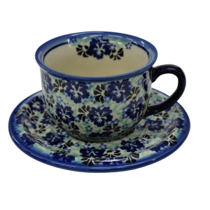 Cup and saucer (A44 D87) 