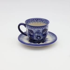 Cup and saucer (A44 D108)          