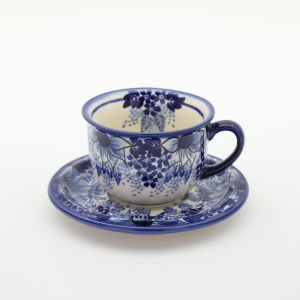 Cup and saucer (A44 D118) 