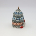 Ceramic container Gnome Christmas tree with lid A523 D62 – hand-painted Bolesławiec pottery in the shape of a gnome and Christmas tree, decorative and practical for storing small items or sweets.