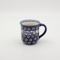 Tulip ceramic mug – elegant coffee and tea mug with floral-inspired shape, modern design, high-quality ceramic