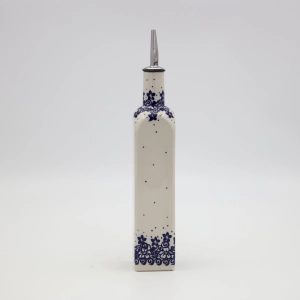 Olive oil bottle with pourer square (A544 D27) 