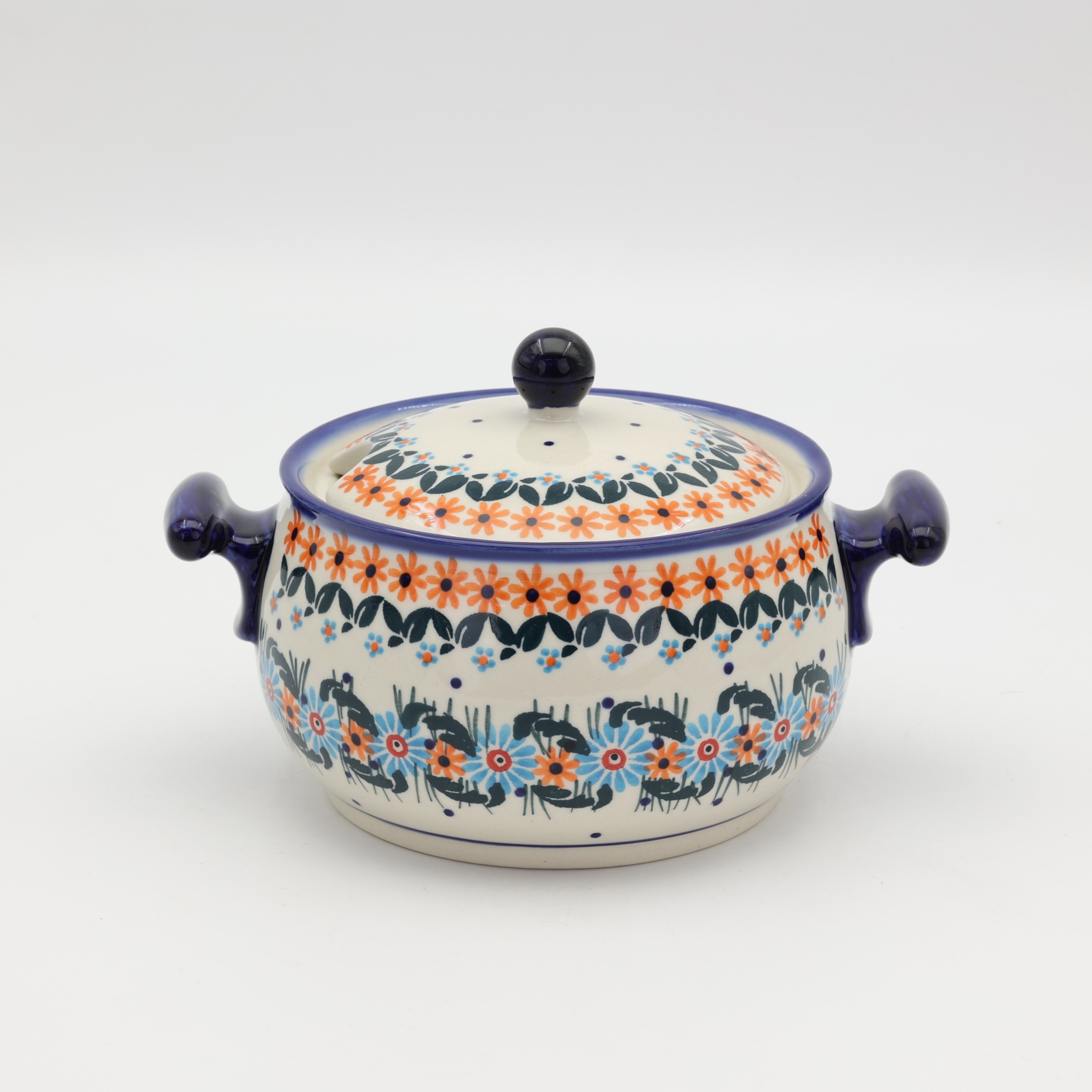 Hand-painted BUFET 1L ceramic tureen made from traditional Bolesławiec pottery. Perfect for serving soups, sauces, and hot dishes.