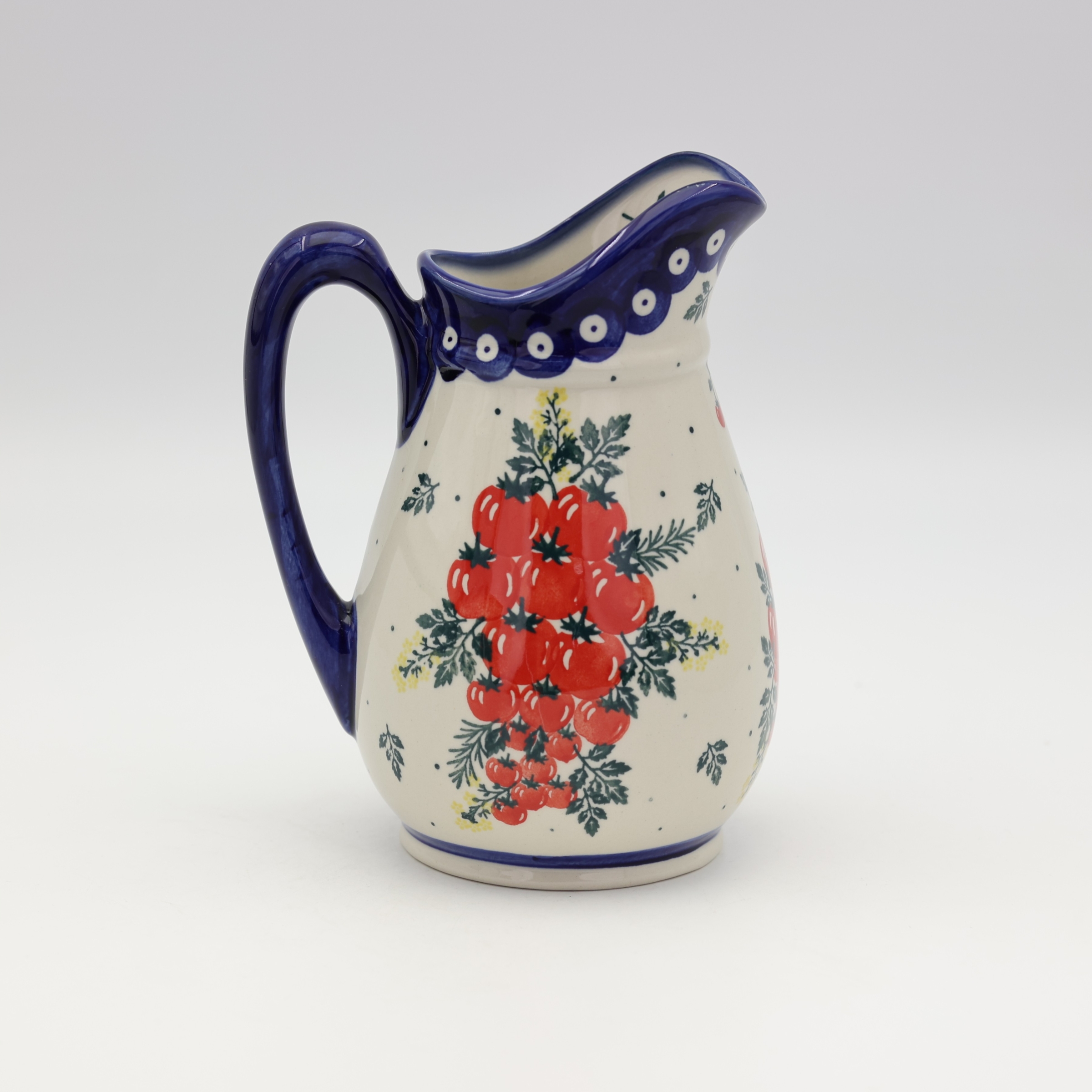 Authentic Polish pottery pitcher from Bolesławiec – perfect for serving water, juice, and milk.
