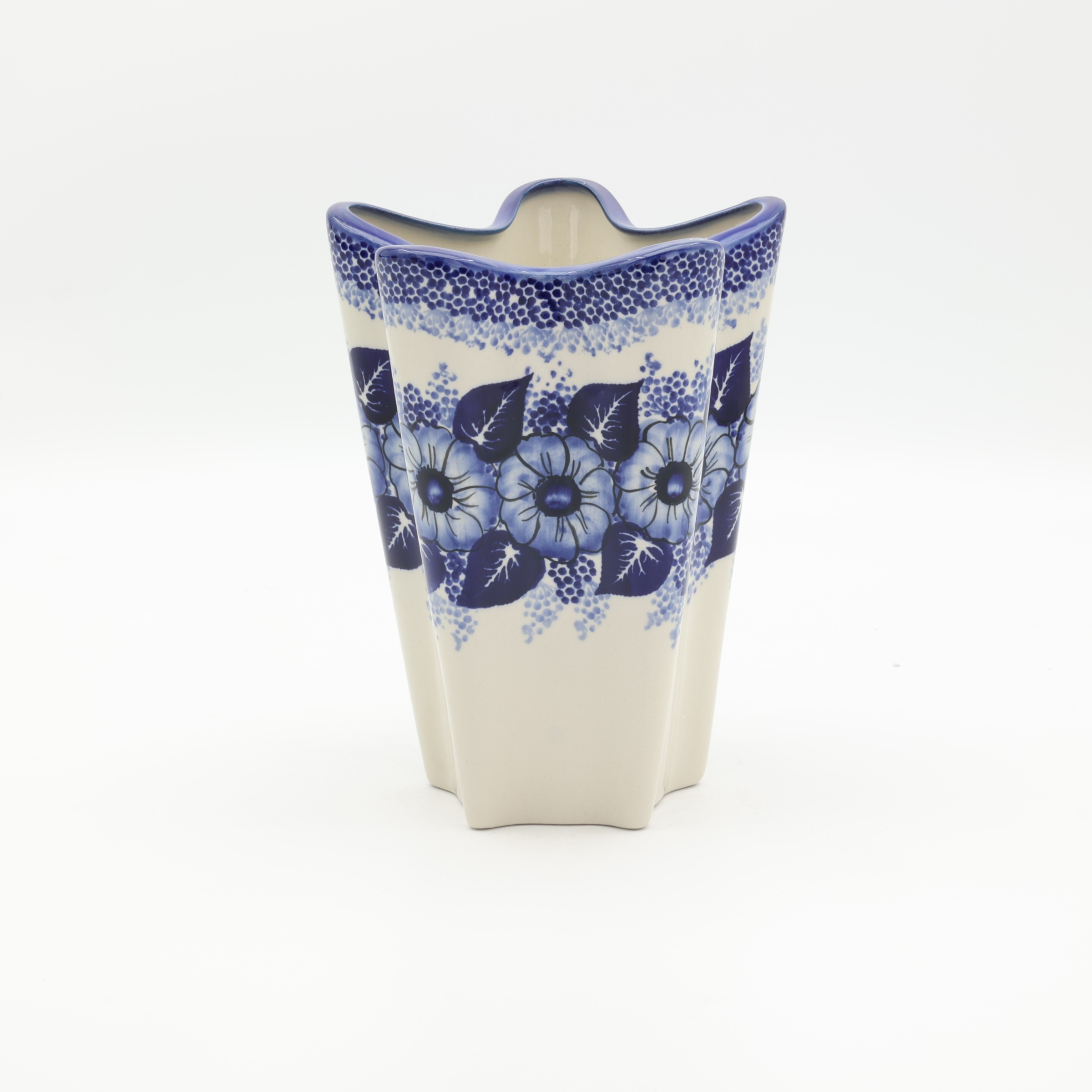 Handcrafted Bolesławiec ceramic Lily vase with traditional hand-painted pattern.